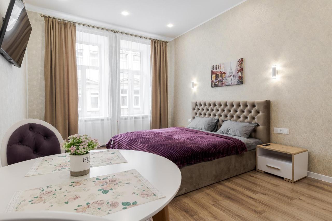 Luxury Flat In Downtown 2 Apartment Lviv Exterior photo